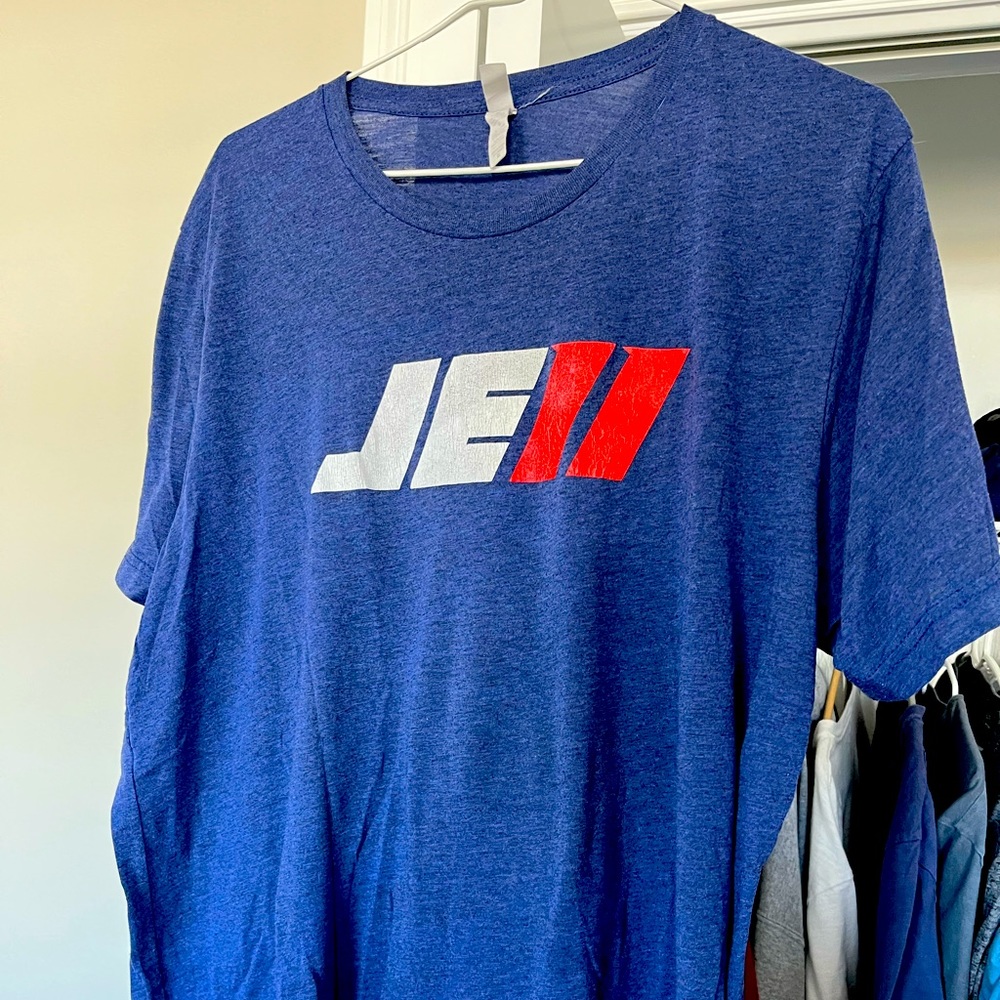 JE11 Julian Edelman pop up store t-shirt